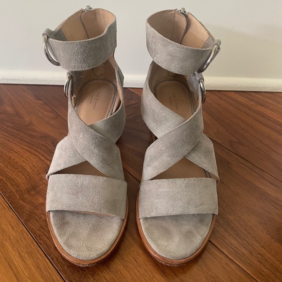 Rag & Bone Mari Strappy Sandal in Grey Suede Sz 7.5 - Picture 3 of 13